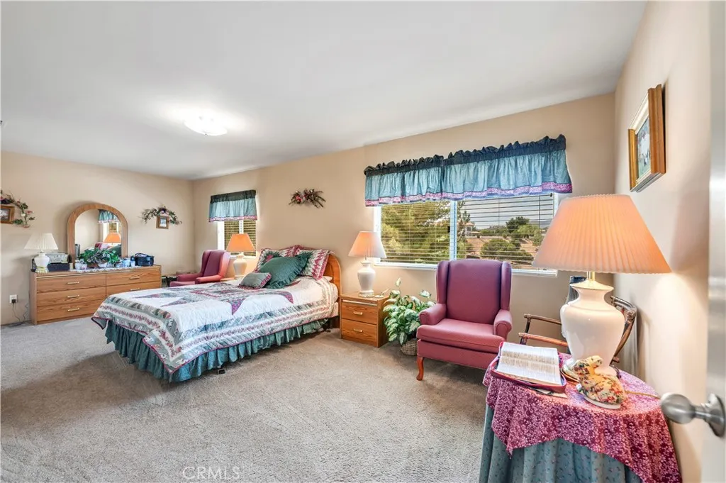 21410 Avenida De Arboles, Murrieta, California 92562 home-pic-72