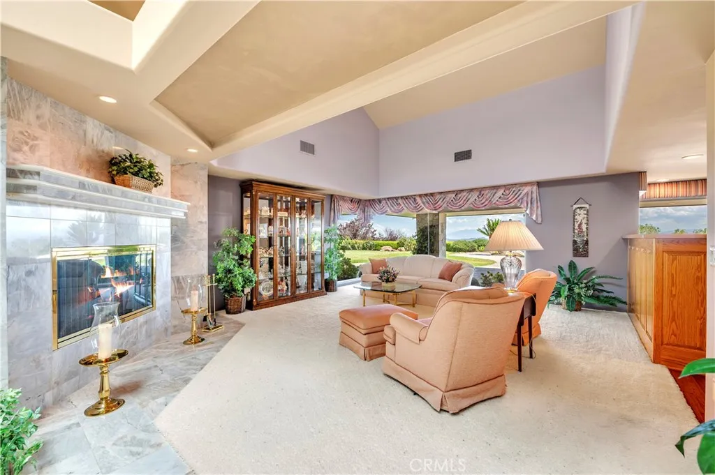 21410 Avenida De Arboles, Murrieta, California 92562 home-pic-12