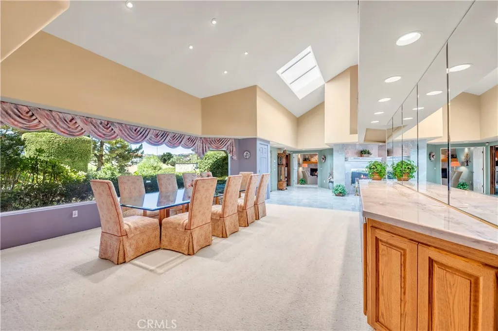 21410 Avenida De Arboles, Murrieta, California 92562 home-pic-26