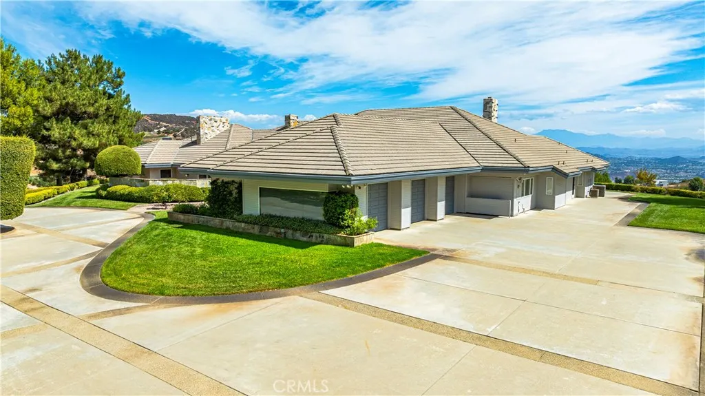21410 Avenida De Arboles, Murrieta, California 92562 home-pic-7