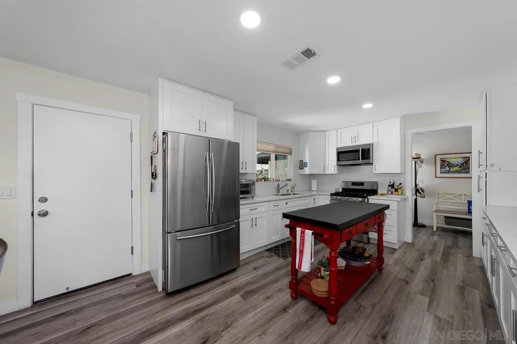 1761 Harvard St, Chula Vista, California 91913 home-pic-11