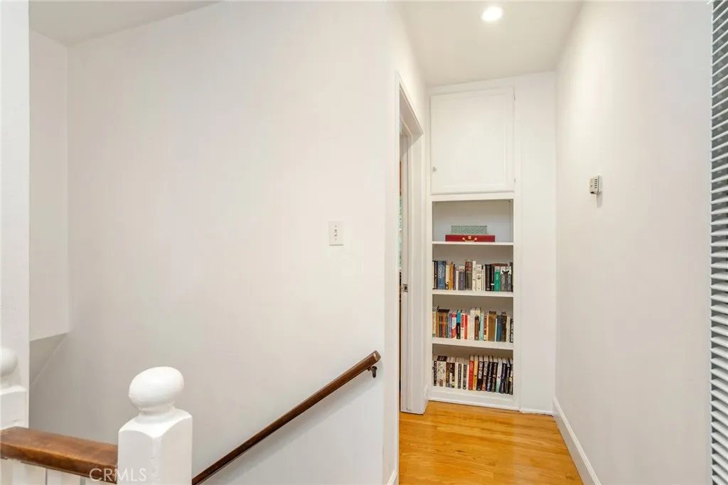619 Granada Street, Glendale, California 91205 home-pic-16