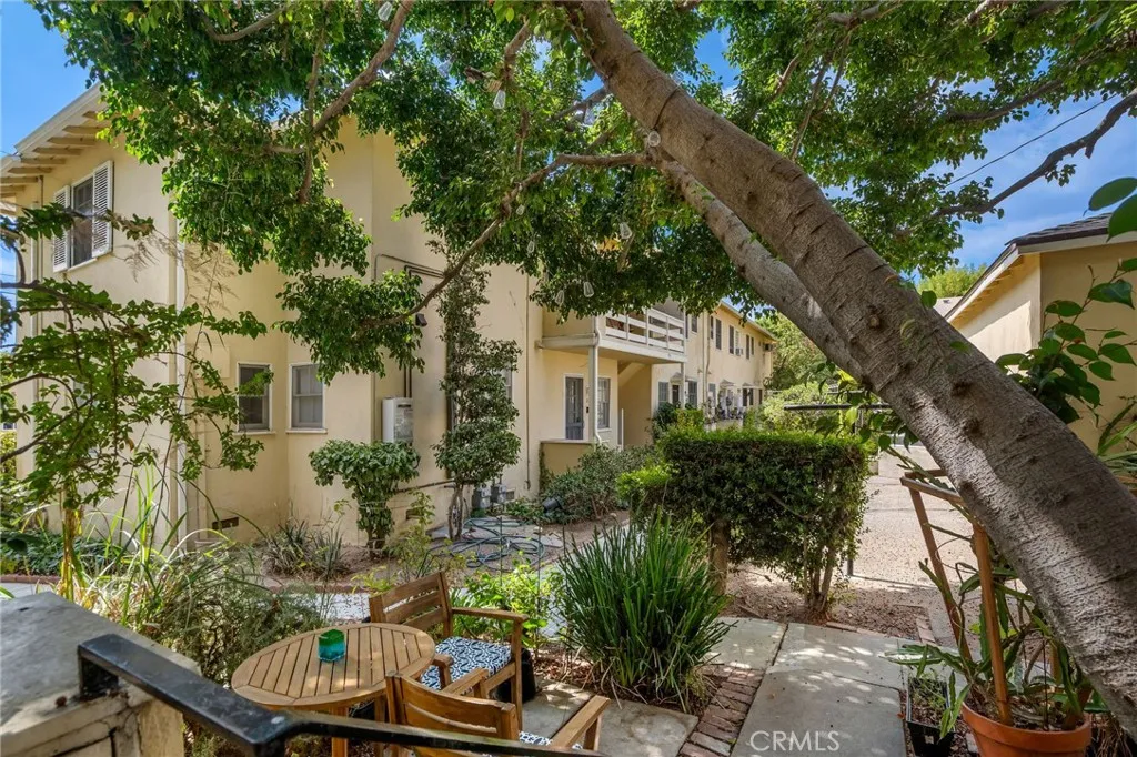 619 Granada Street, Glendale, California 91205 home-pic-12