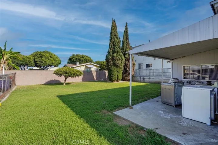 Huge back yard, build an ADU or see city about building a brand new apartment building
