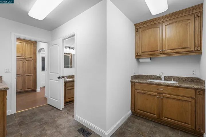912 Brown St, Martinez, California 94553