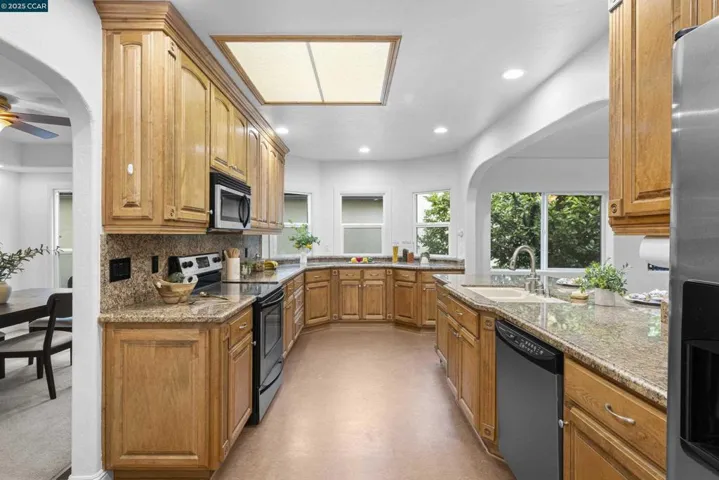 912 Brown St, Martinez, California 94553