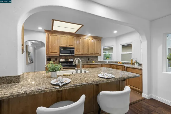 912 Brown St, Martinez, California 94553