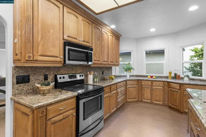 912 Brown St, Martinez, California 94553