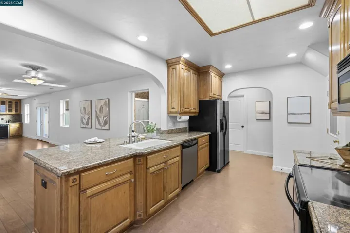912 Brown St, Martinez, California 94553