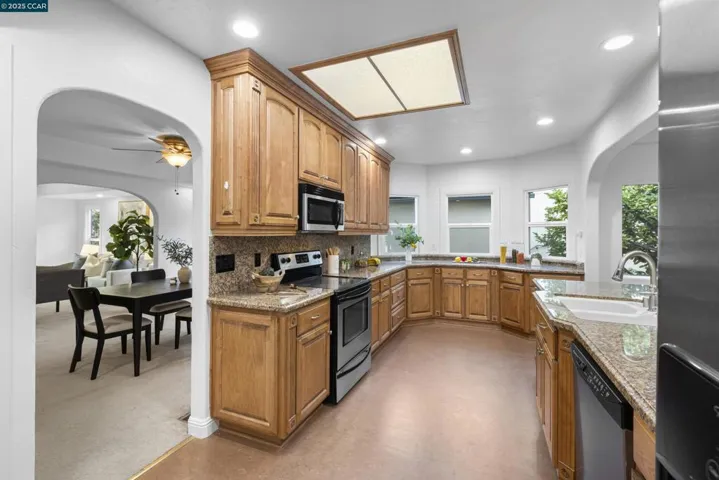 912 Brown St, Martinez, California 94553