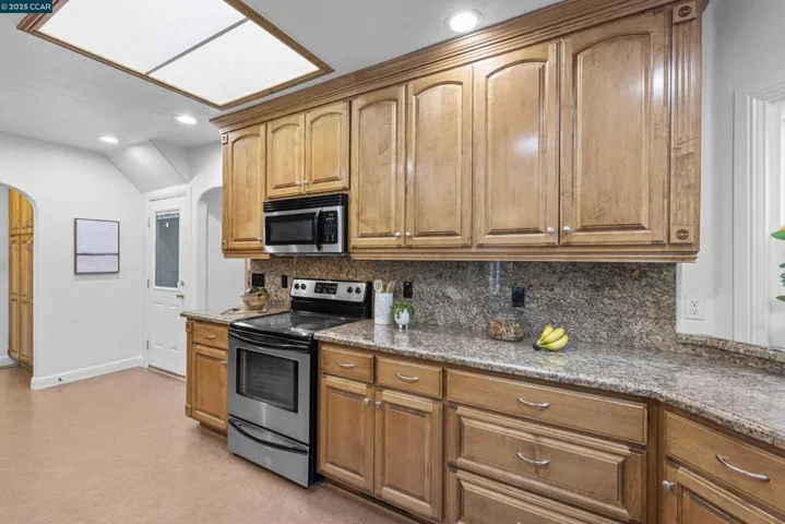 912 Brown St, Martinez, California 94553