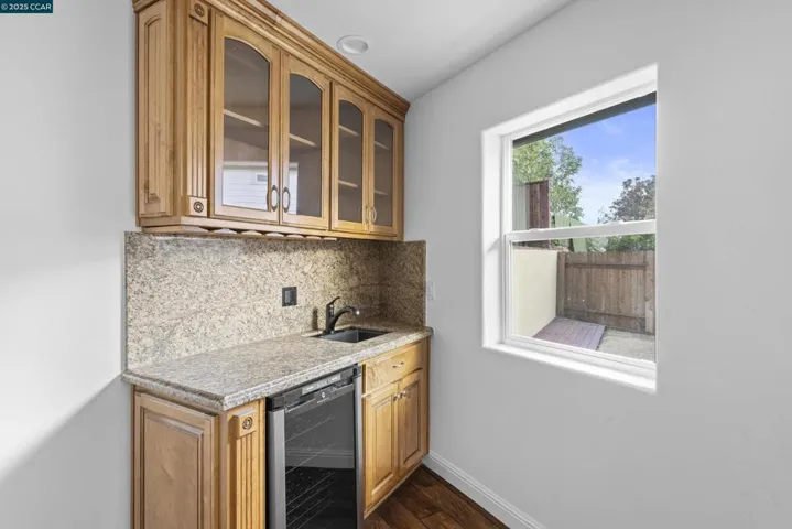 912 Brown St, Martinez, California 94553