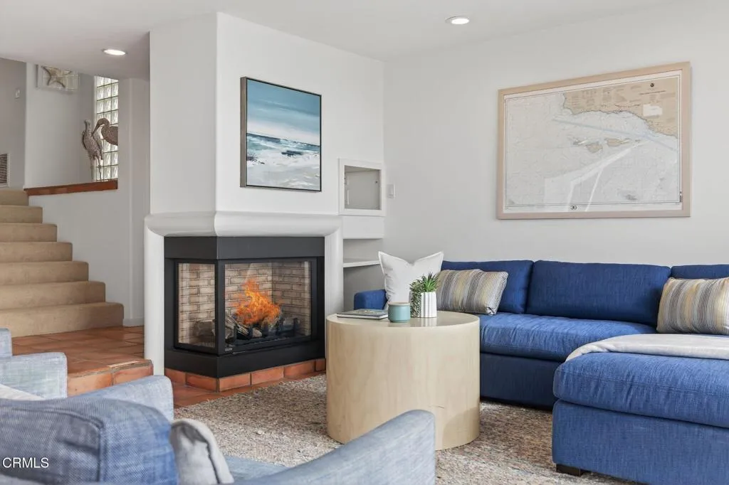 4169 Ocean Drive, Oxnard, California 93035 home-pic-11