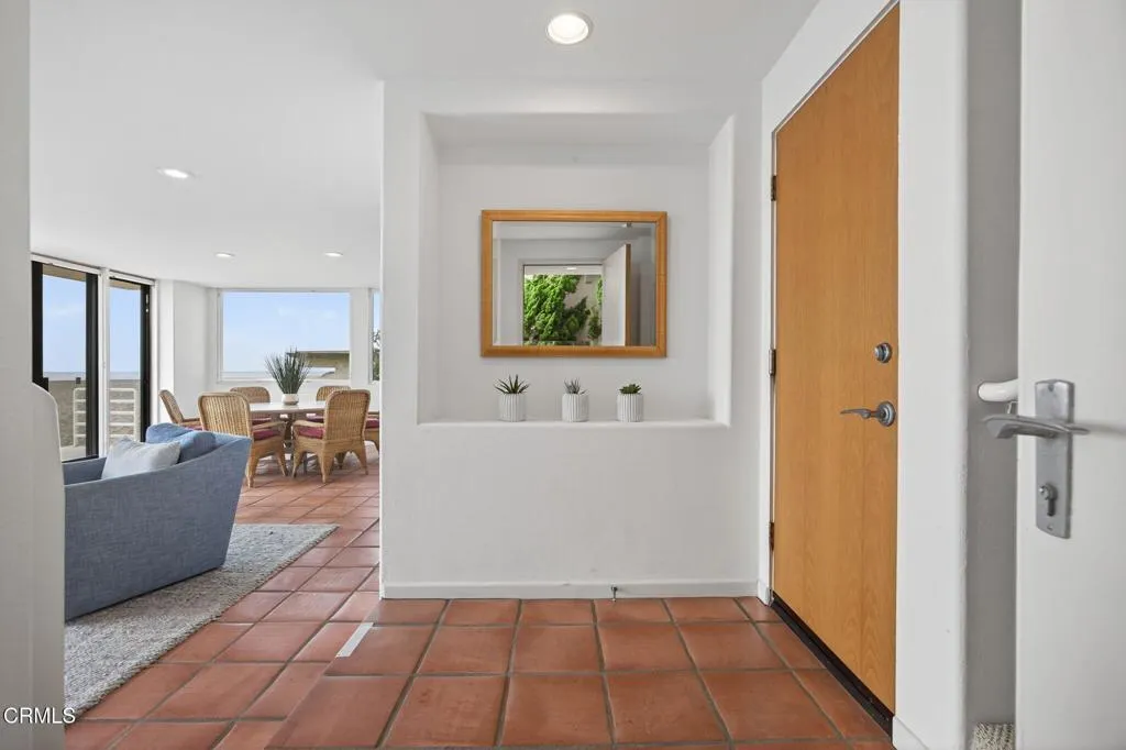 4169 Ocean Drive, Oxnard, California 93035 home-pic-6