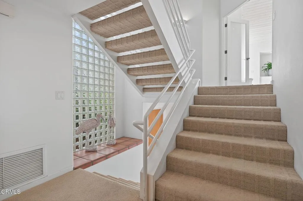 4169 Ocean Drive, Oxnard, California 93035 home-pic-31