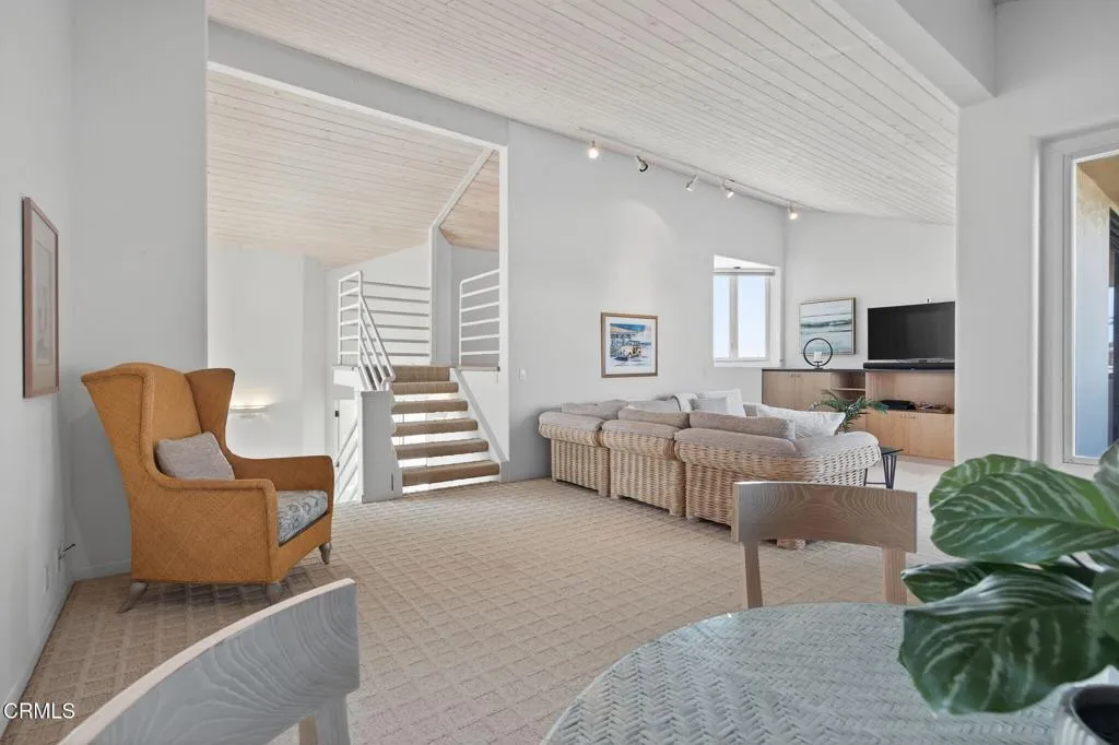 4169 Ocean Drive, Oxnard, California 93035 home-pic-29