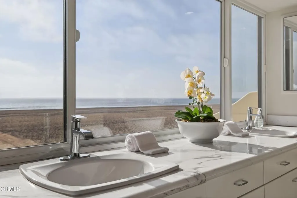 4169 Ocean Drive, Oxnard, California 93035 home-pic-38