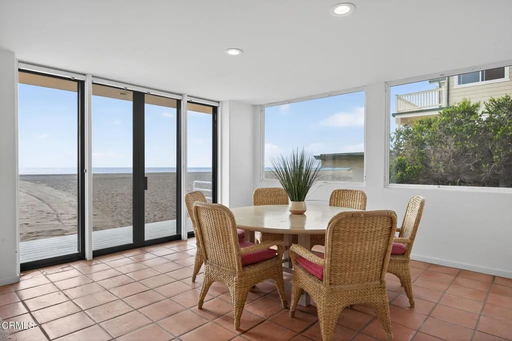 4169 Ocean Drive, Oxnard, California 93035 home-pic-14