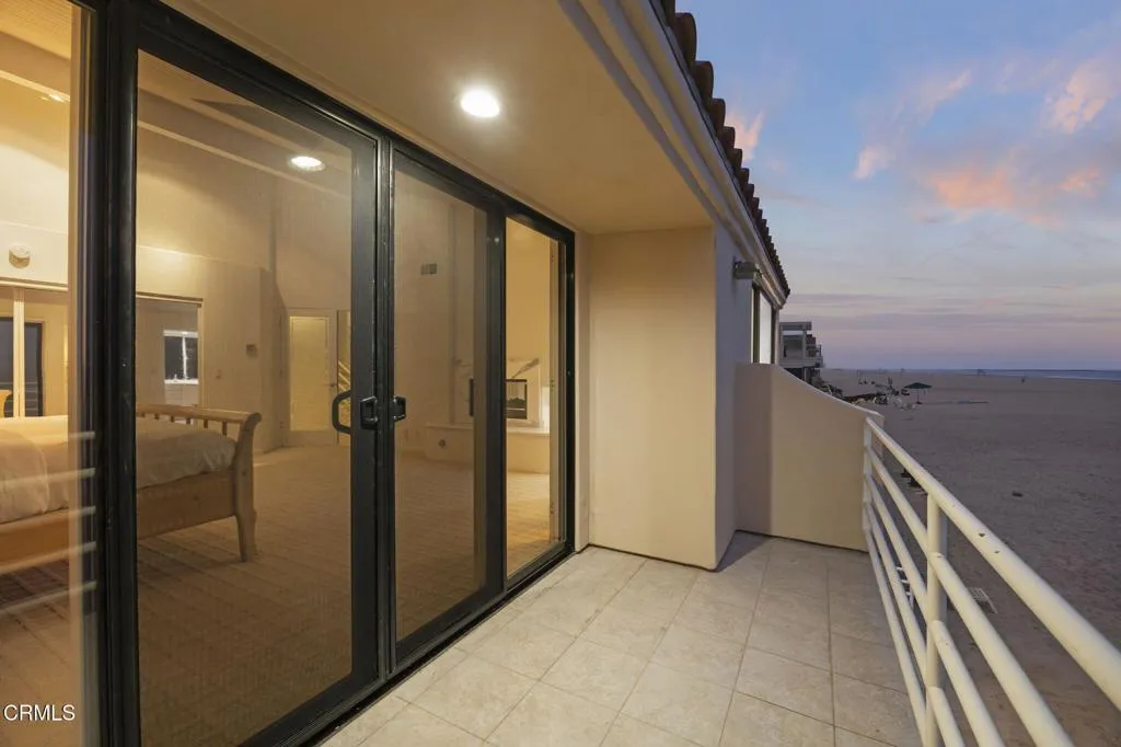 4169 Ocean Drive, Oxnard, California 93035 home-pic-5