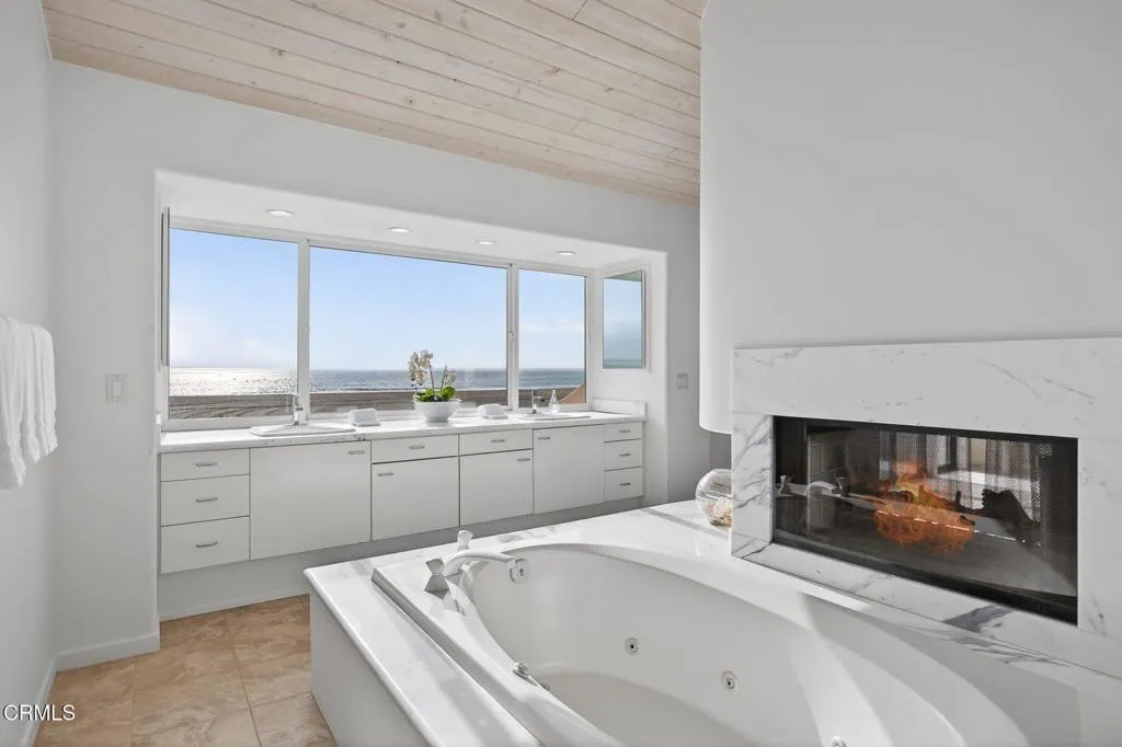 4169 Ocean Drive, Oxnard, California 93035 home-pic-41