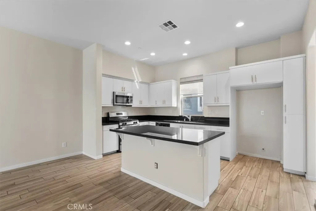 726 Central Avenue, Upland, California 91786 home-pic-9