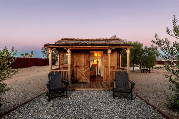 2837 Border Avenue, Joshua Tree, California 92252