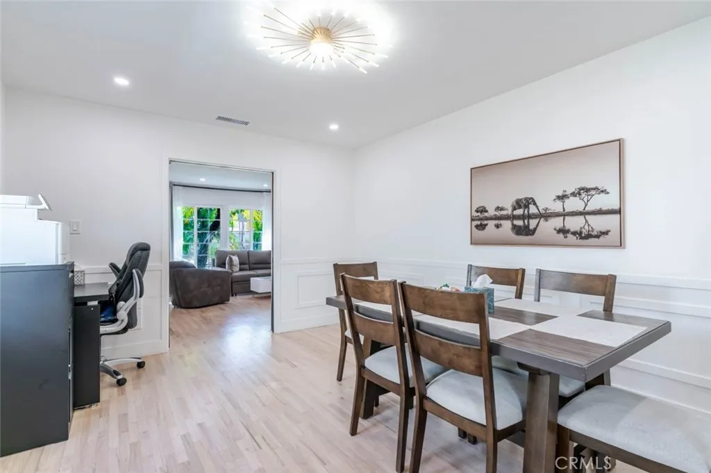 7459 Sylmar Avenue, Van Nuys, California 91405 home-pic-8
