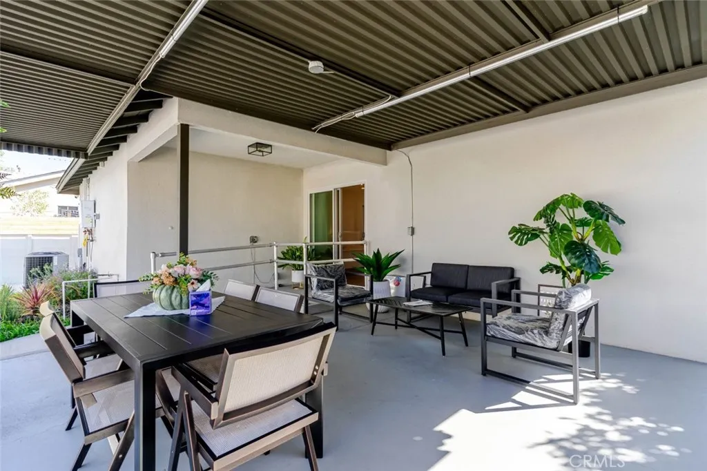7459 Sylmar Avenue, Van Nuys, California 91405 home-pic-22
