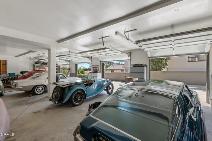 6 Car Garage