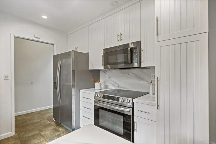 1505 Bridgeview Drive, San Diego, California 92105