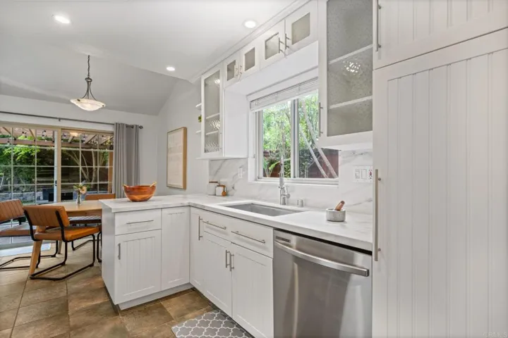 1505 Bridgeview Drive, San Diego, California 92105