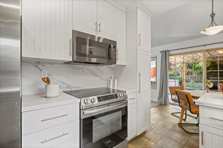 1505 Bridgeview Drive, San Diego, California 92105