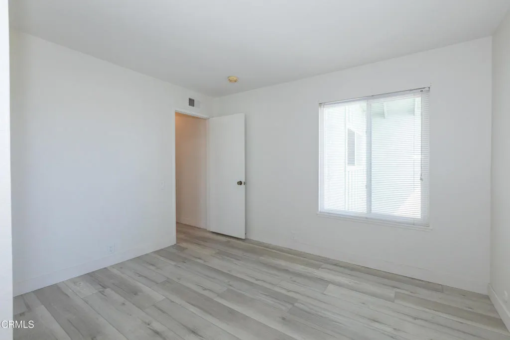 3107 E Harbor Boulevard B, Ventura, California 93001 home-pic-9