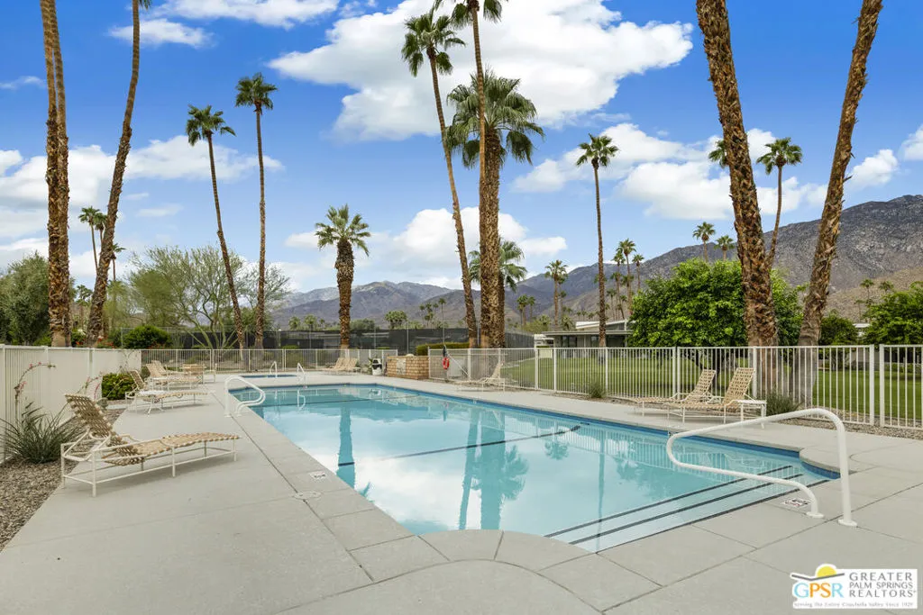 2194 S La Paz Way, Palm Springs, California 92264 home-pic-53