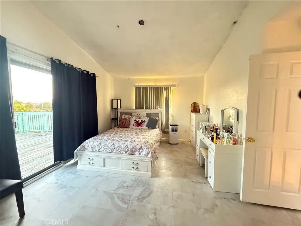 6491 Thunder Bay Trail, Jurupa Valley, California 92509 home-pic-16