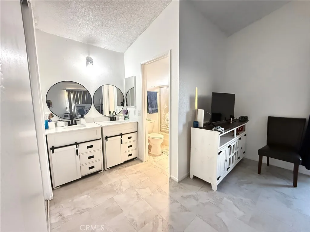 6491 Thunder Bay Trail, Jurupa Valley, California 92509 home-pic-23