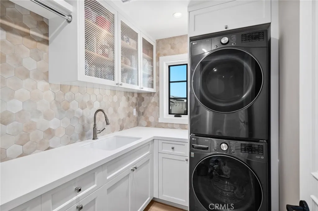 318 Coronado Street, Newport Beach, California 92661 home-pic-28