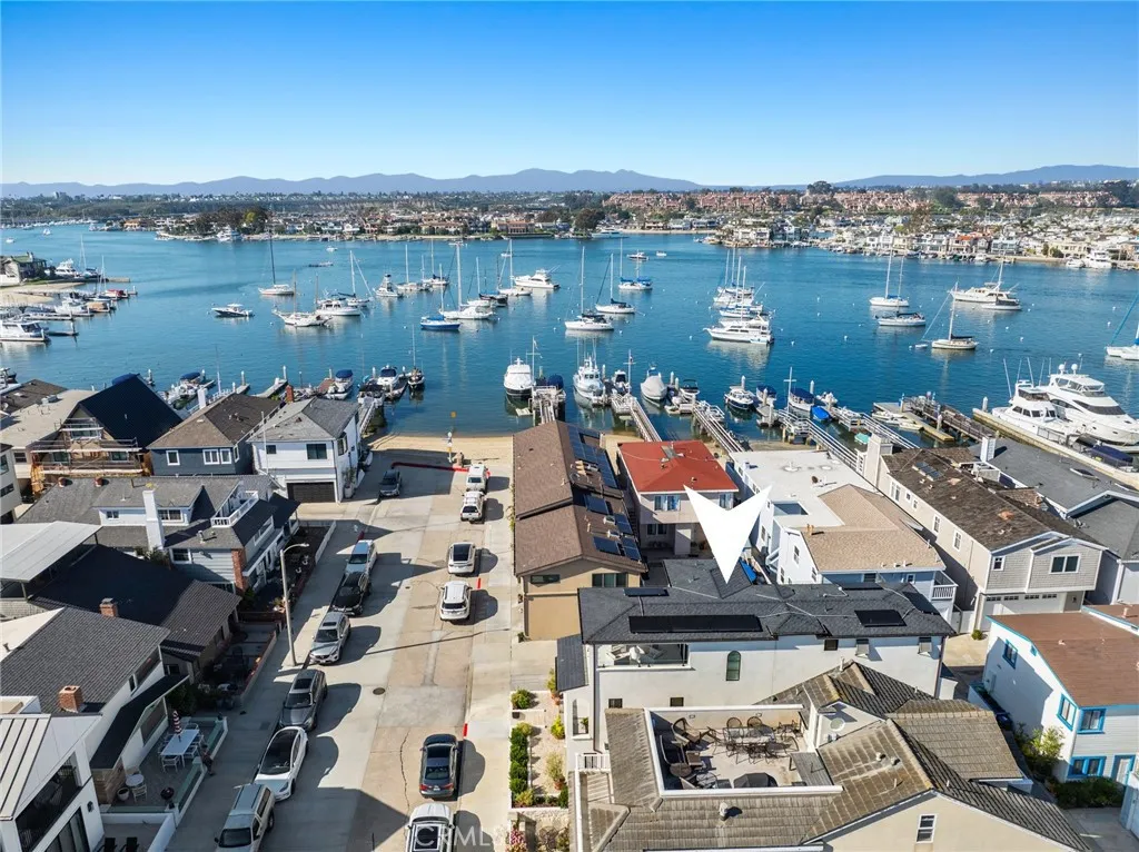 318 Coronado Street, Newport Beach, California 92661 home-pic-38