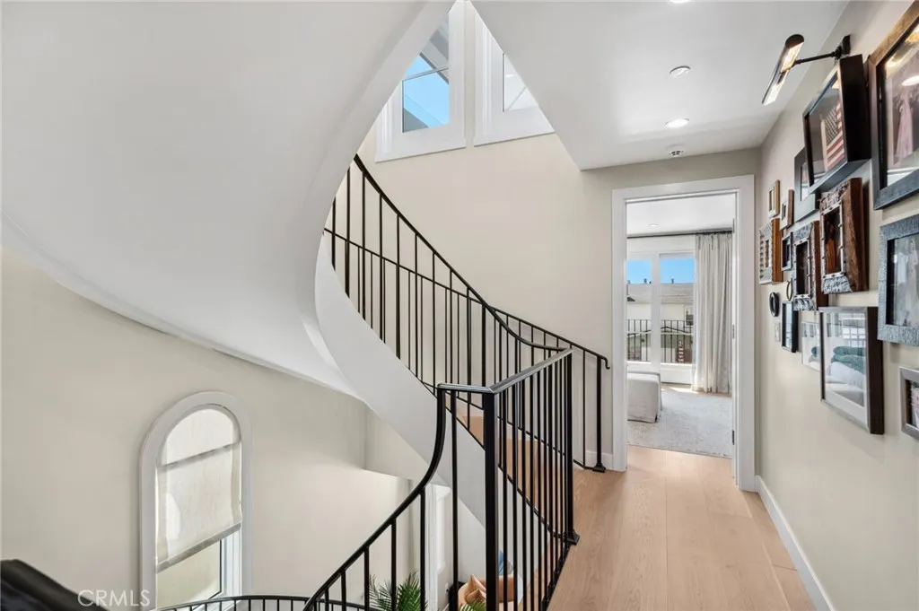 318 Coronado Street, Newport Beach, California 92661 home-pic-9