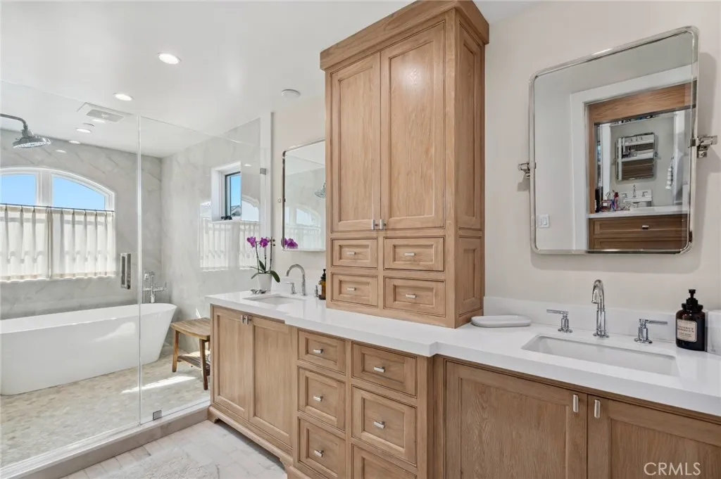318 Coronado Street, Newport Beach, California 92661 home-pic-12