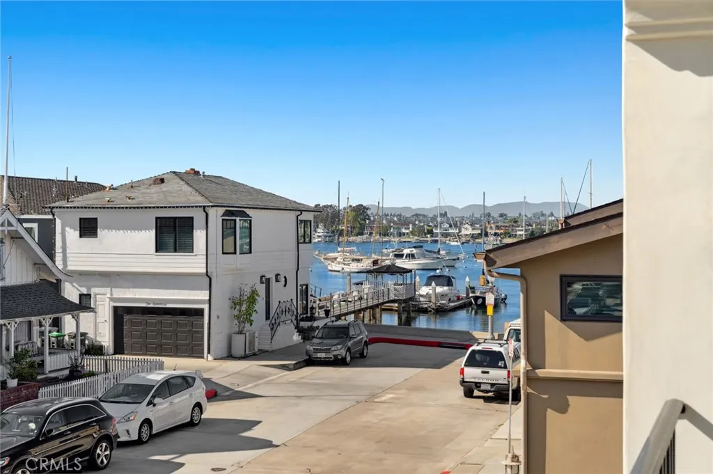 318 Coronado Street, Newport Beach, California 92661 home-pic-30