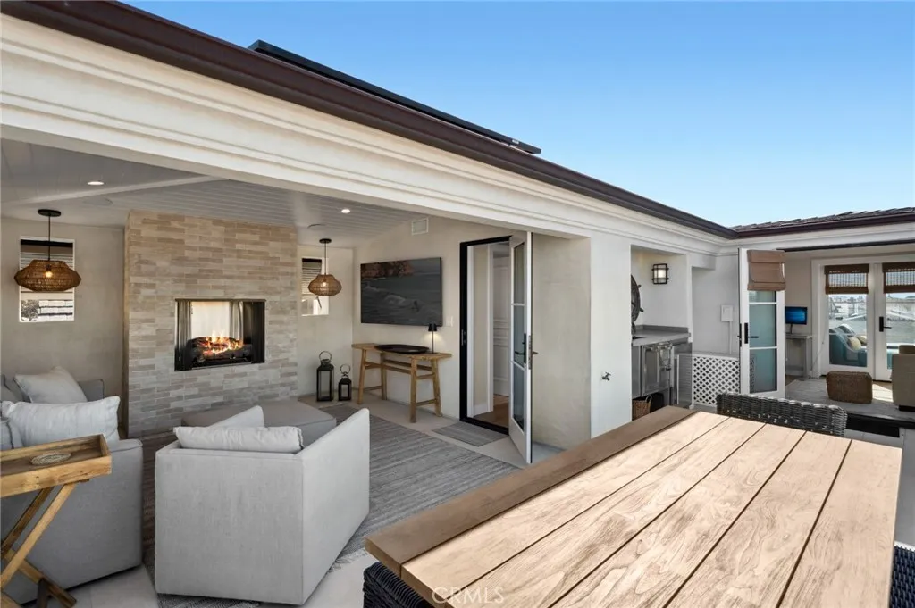 318 Coronado Street, Newport Beach, California 92661 home-pic-24