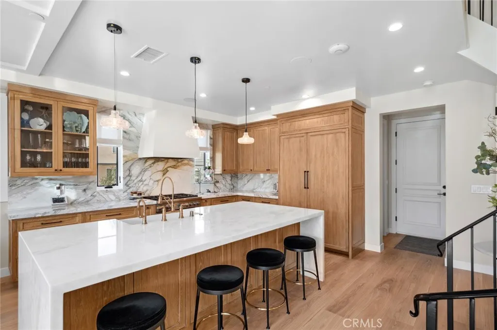 318 Coronado Street, Newport Beach, California 92661 home-pic-5