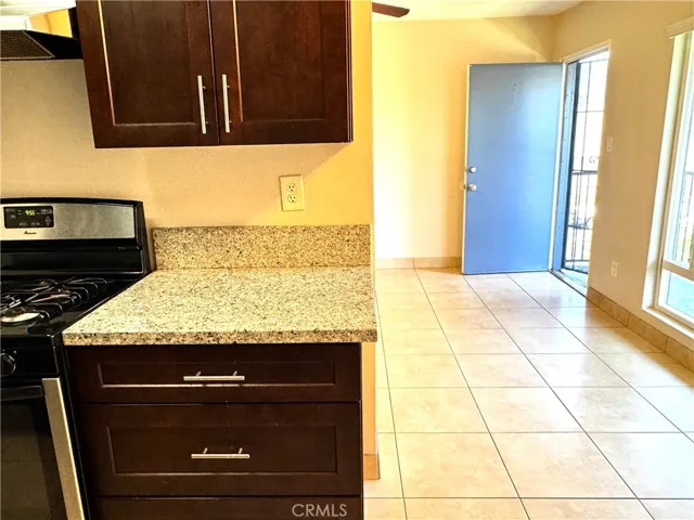 1222 W Brook D, Santa Ana, California 92703