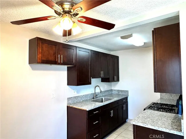 1222 W Brook D, Santa Ana, California 92703