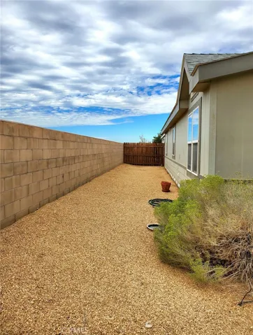 21621 Sandia Road 153, Apple Valley, California 92308