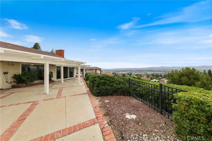 614 614 S Pathfinder, Anaheim Hills, California 92807