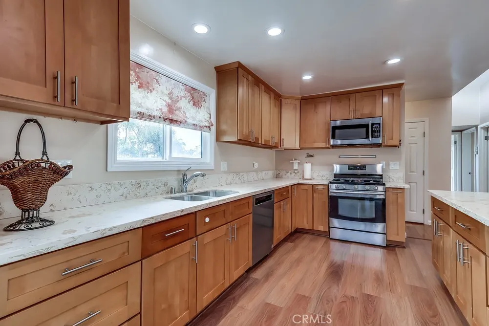 13649 Reis Street, Whittier, California 90605 home-pic-17