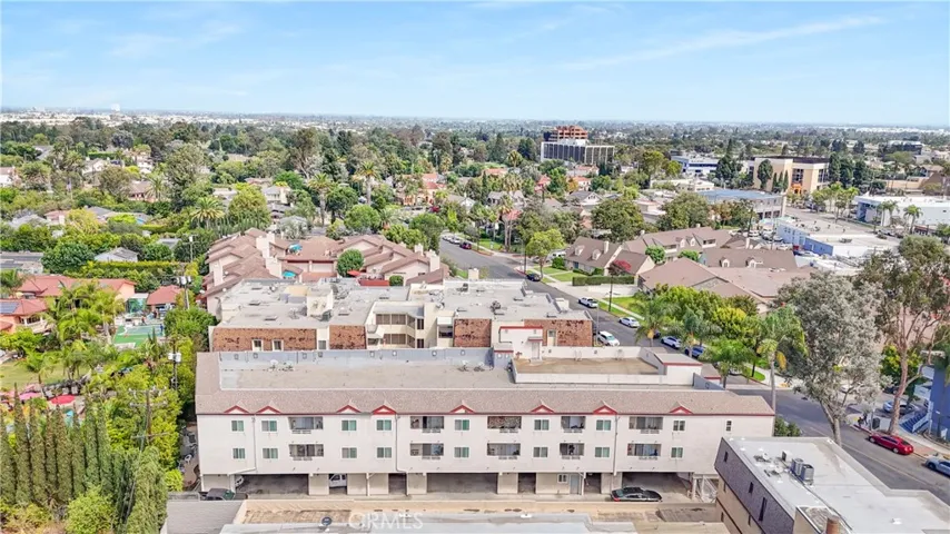 3945 N Virginia Road, Long Beach, California 90807