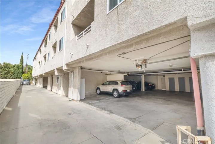3945 N Virginia Road, Long Beach, California 90807